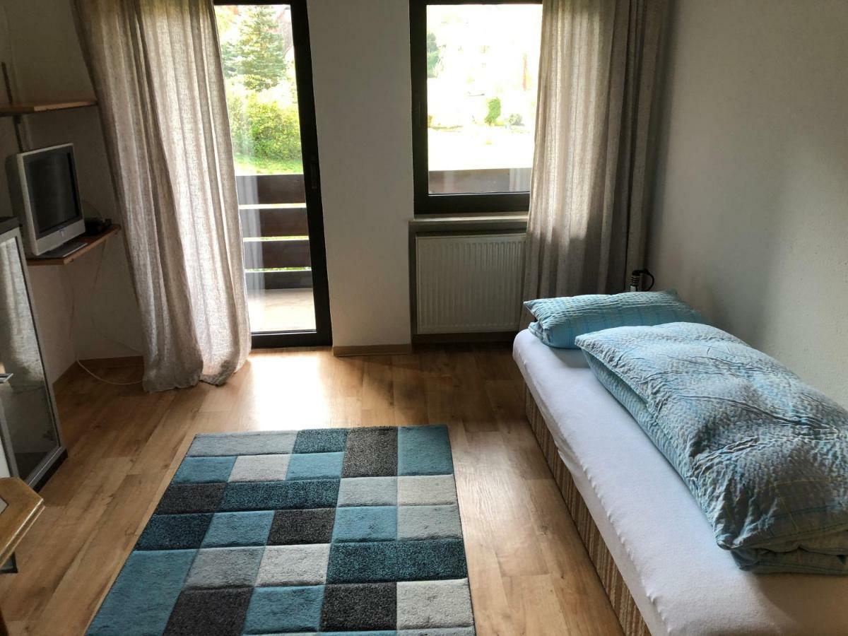 Zum Waldfrieden Hotel Neuhof  Bagian luar foto